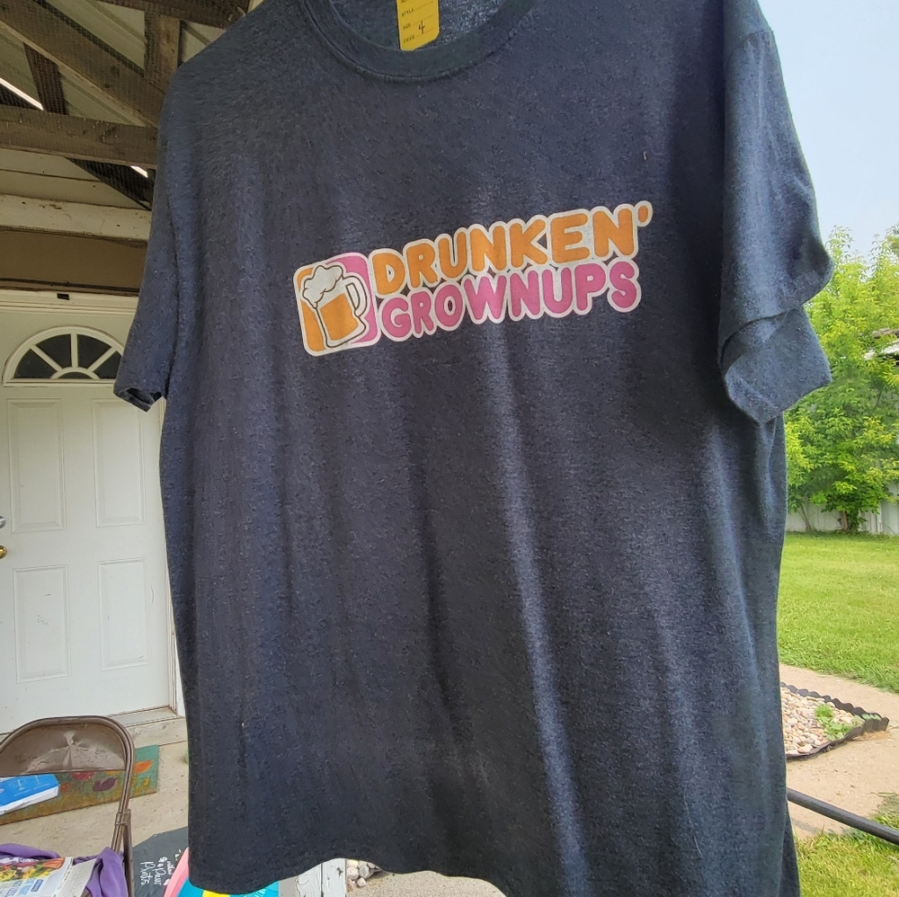 Graphic Tops - Picture 2 of 3